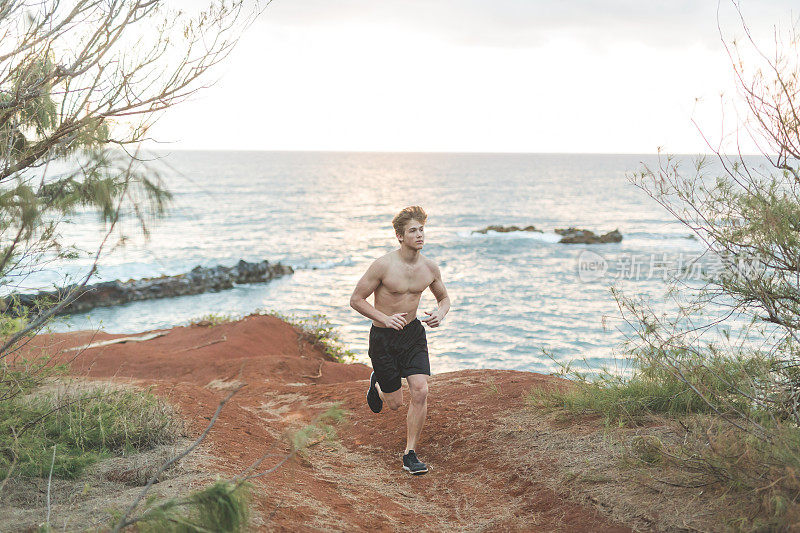 Hawaii beach run